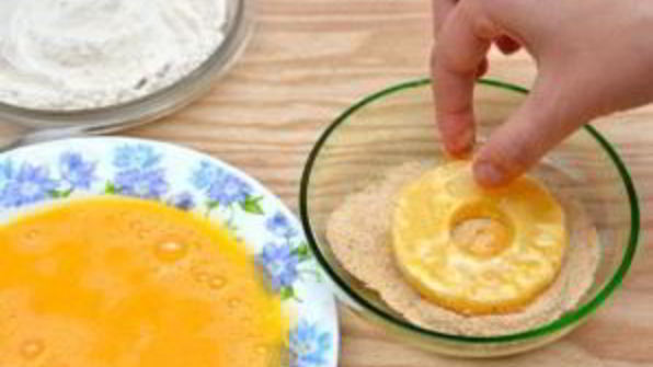 ананасы в кляре