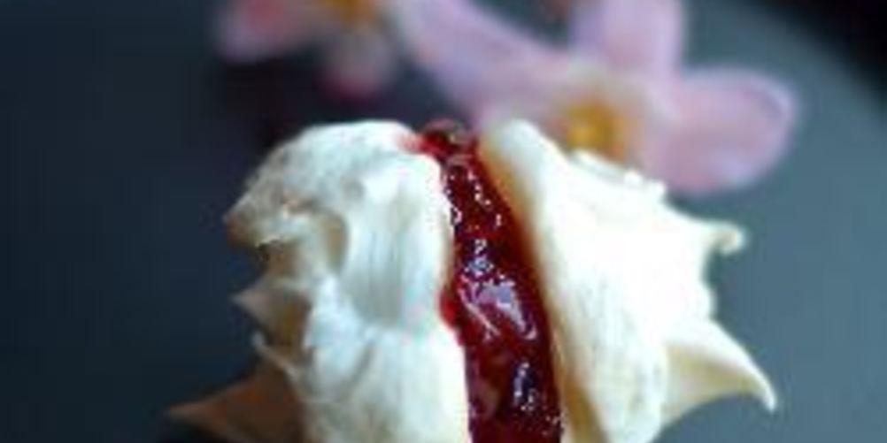 Рецепт безе с вишневым вареньем