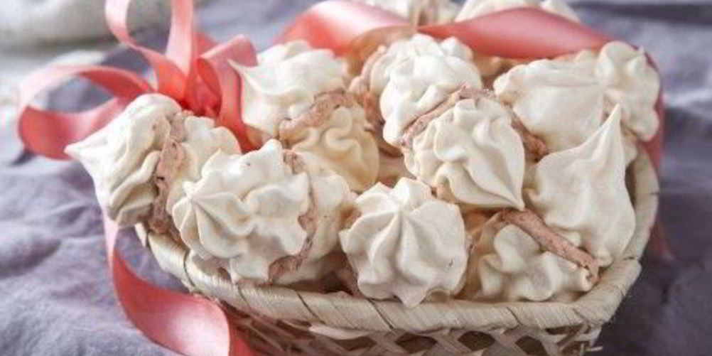 Рецепт безе в мультиварке с нежным кремом