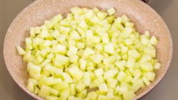 блинчики с яблоками под безе