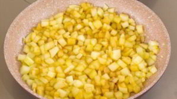 блинчики с яблоками под безе