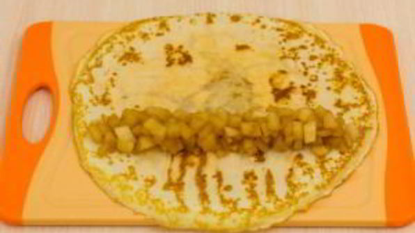 блинчики с яблоками под безе