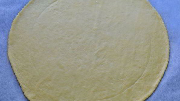 галета с безе и ягодами