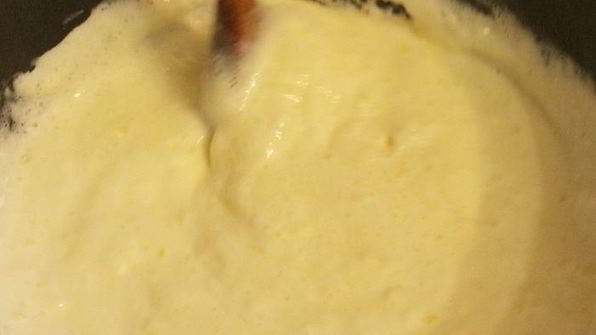 торт-безе с брусничным курдом