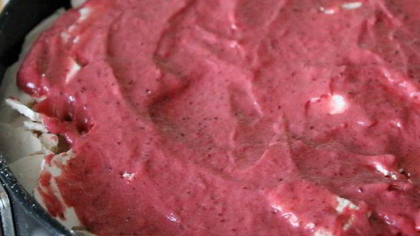 торт-безе с брусничным курдом