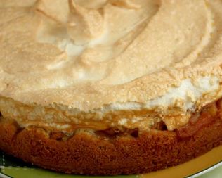 Яблочный торт-безе