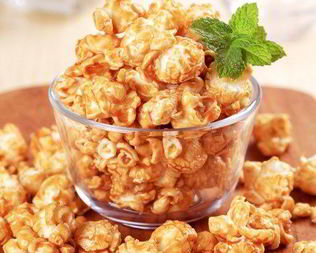 Глазированный попкорн в кленовом сиропе с красным перцем