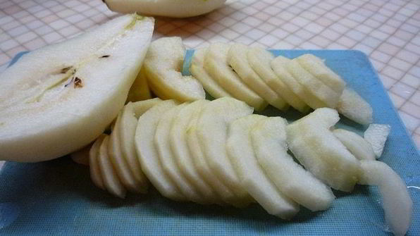 клафути с грушами и фундуком