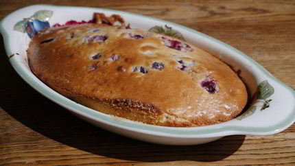 Клафути с ягодами