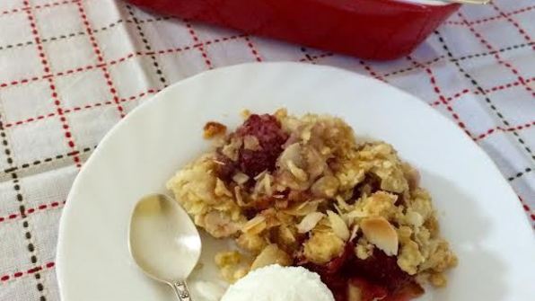 клубничный крамбл