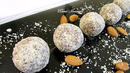 Имбирные конфеты с финиками и миндалем