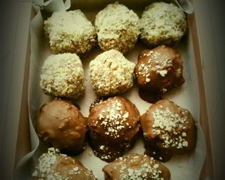 Шоколадне конфеты с миндалем и Амаретто