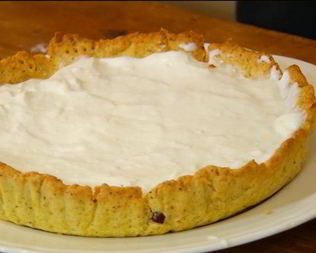 Кростата с йогуртовым кремом