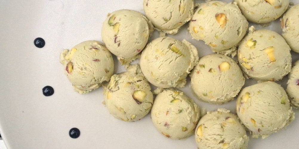 Рецепт семифреддо с фисташками и бальзамическим кремом