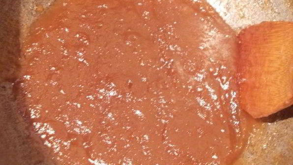 яблочный мармеладный рулет