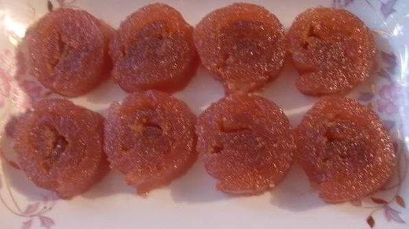 яблочный мармеладный рулет