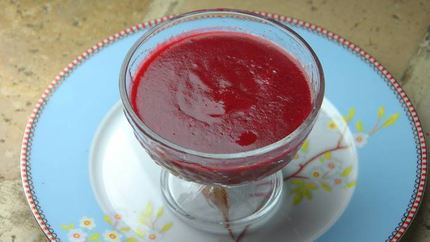 Ягодный мармелад на запеченных яблоках