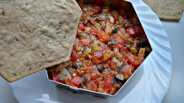 мильфей с мясом, гречкой и овощами