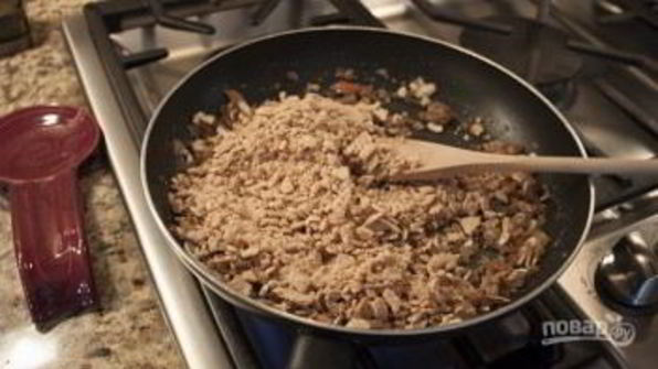 десерт из мороженого с корицей