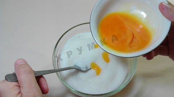 мороженое из молока и сахара