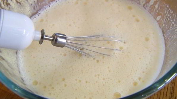 мороженое с карамелизированными абрикосами