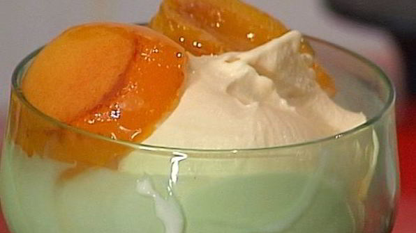 мороженое с карамелизированными абрикосами