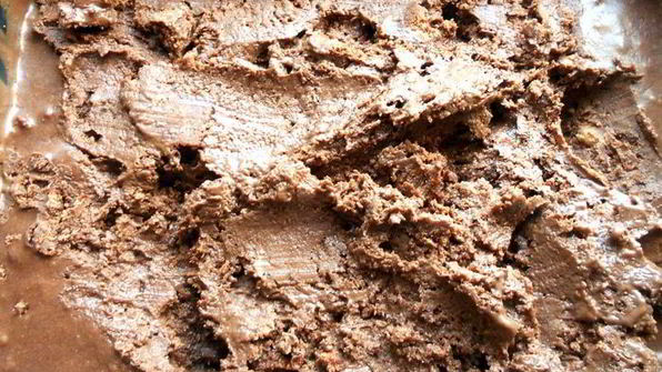 шоколадное мороженое с брауни