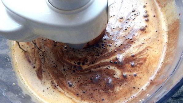 шоколадное мороженое с брауни