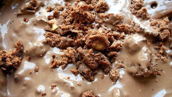 шоколадное мороженое с брауни