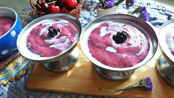 черничный мусс под сливками