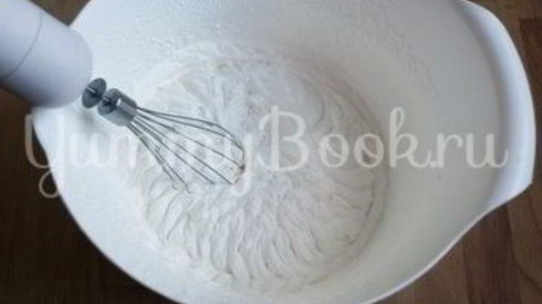 муссовый клубничный торт