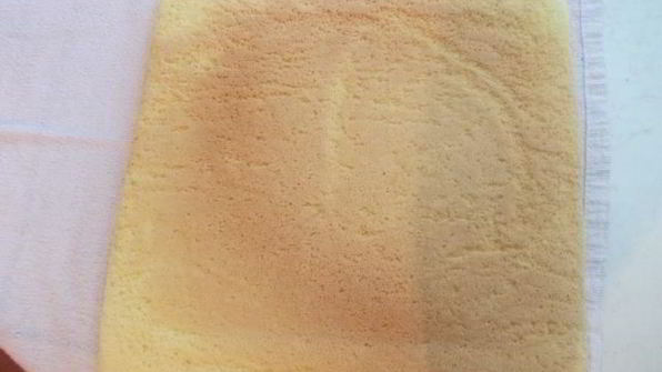 рулет с клубничным муссом