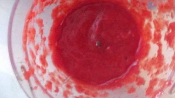 рулет с клубничным муссом