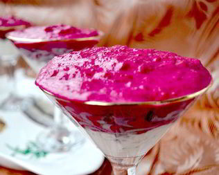 Сельдь под муссом из свеклы