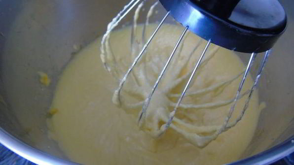 миндальный кулич