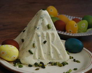 Пасха с фисташками