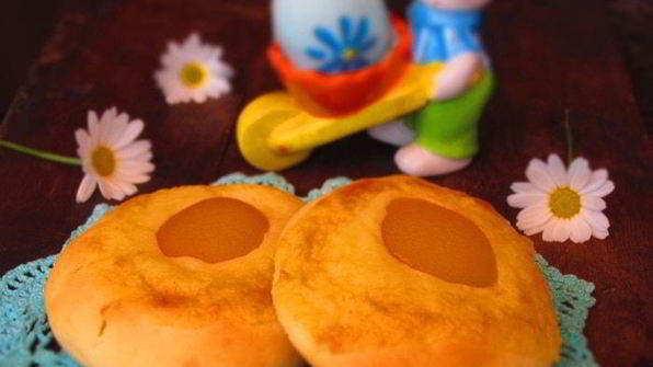 пасхальные творожные булочки с заварным кремом и абрикосами