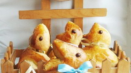 Творожно-дрожжевые пасхальные зайцы