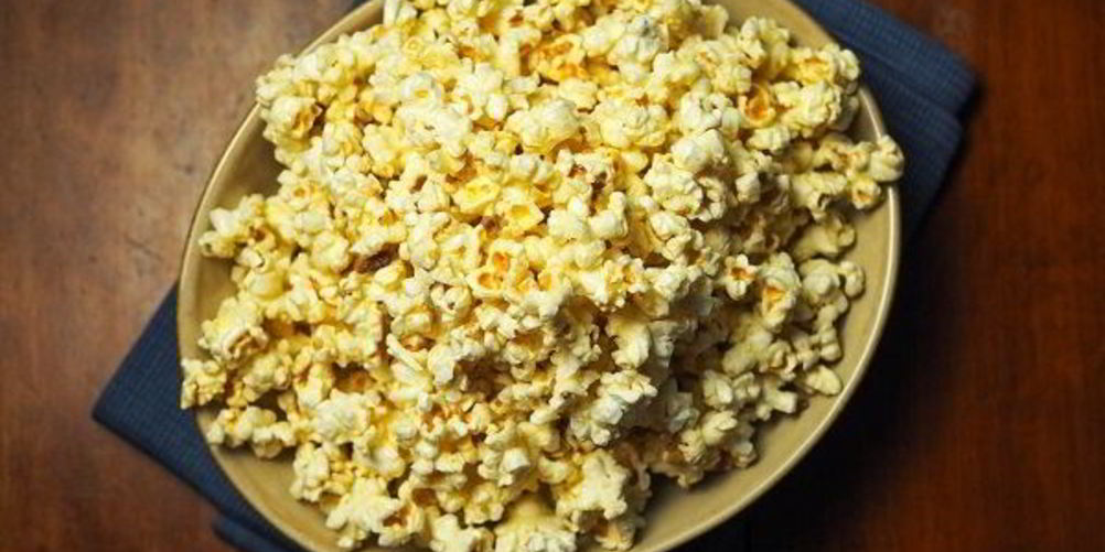 Рецепт попкорна в микроволновке с солью и маслом