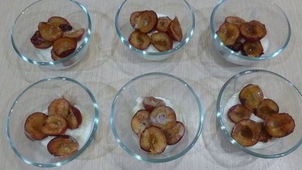 рисовый пудинг со сливами