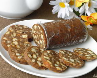 Шоколадная колбаса из печенья