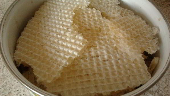 суфле из куриной печени в вафельных коржах