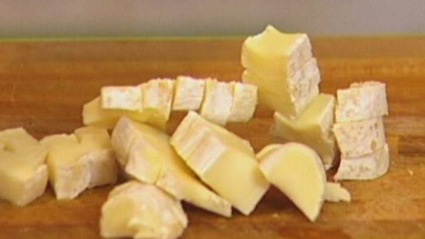 суфле из сыра пеше миньон с мускатным орехом