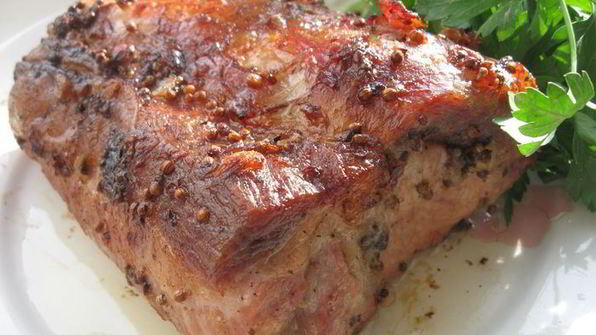 запеченная свинина с суфле из зеленого горошка бабочки прилетели