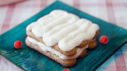 Крем для тирамису с маскарпоне с сахарной пудрой и сливками