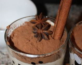 Тирамису с ликером Амаретто и апельсиновой цедрой