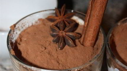 Тирамису с ликером Амаретто и апельсиновой цедрой