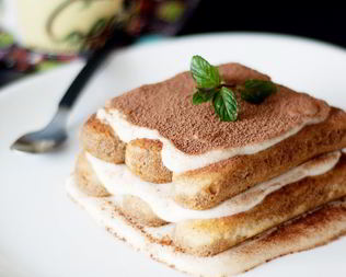 Тирамису с маскарпоне и ромом