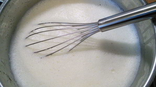 ванильно-клубничное мороженое тирамису