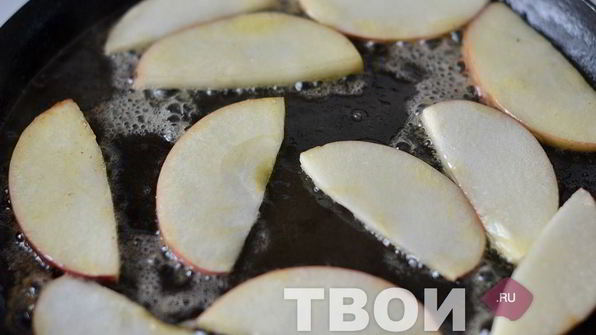 яблочный крамбл